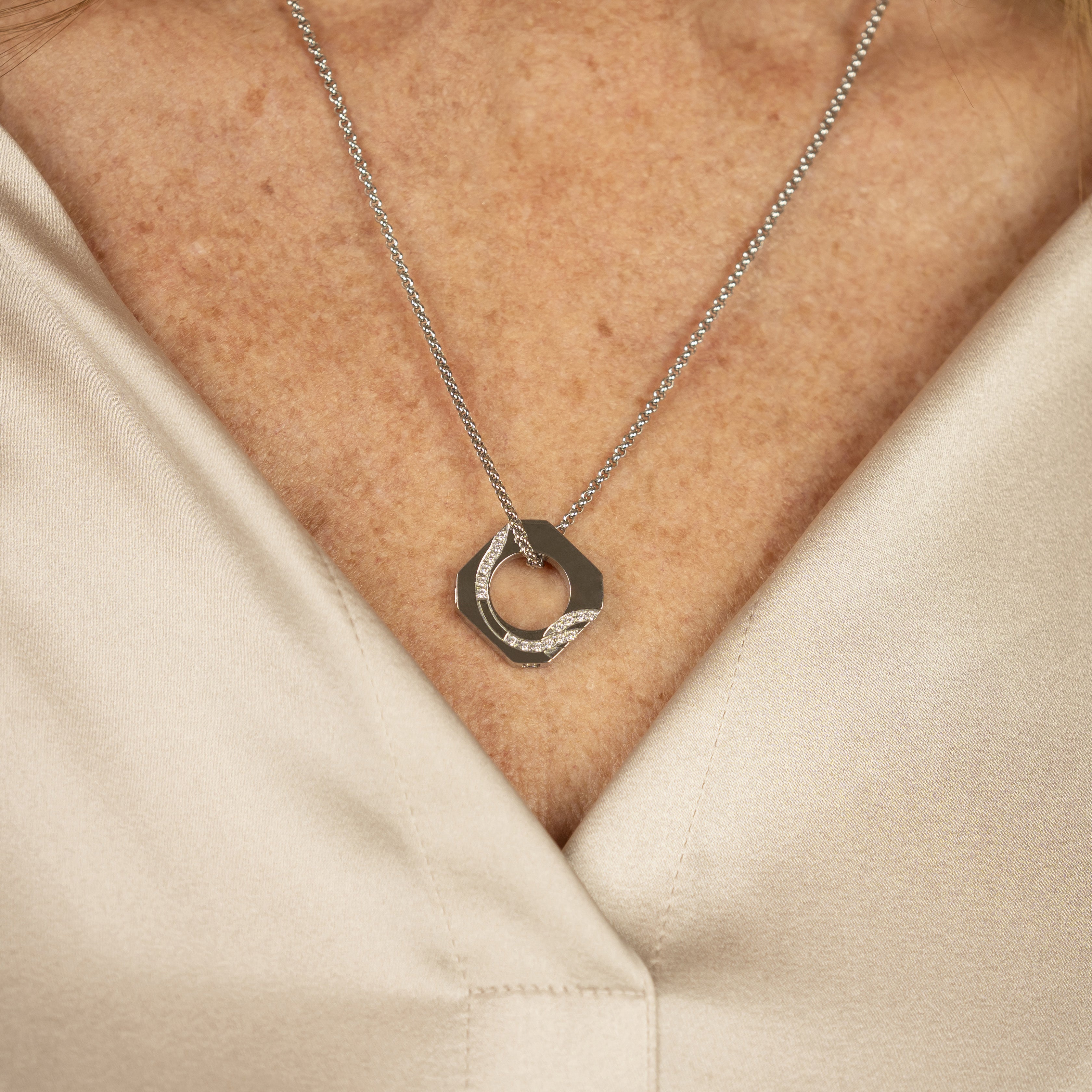 Rolò link necklace for matching jewellery